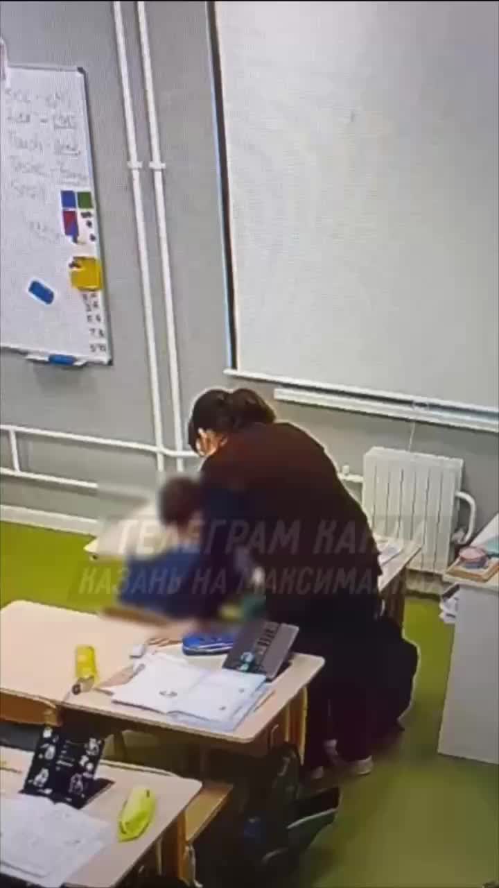 В Казани педагог обвиняется в жестоком обращении с учениками