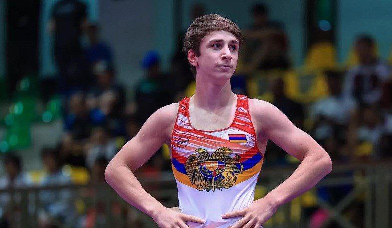 Представитель Армении Юрик Мхитарян завоевал серебряную медаль на чемпионате мира по греко римской борьбе среди спортсменов до 20 лет в весовой категории до 60 кг