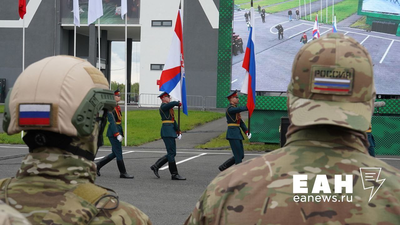 Соревнования спецназовцев «Вызов» официально начались в Екатеринбурге Как сообщает корреспондент ЕАН, на состязания приехали подразделения не только из российских городов, но и Белоруссии, Казахстана, Киргизии и еще ряда стран. Добавим, что на полигоне «Свердловский» проходит также выставка трофейной техники и вооружения. Сами соревнования проходят при большом количестве зрителей, отмечает наш корреспондент.