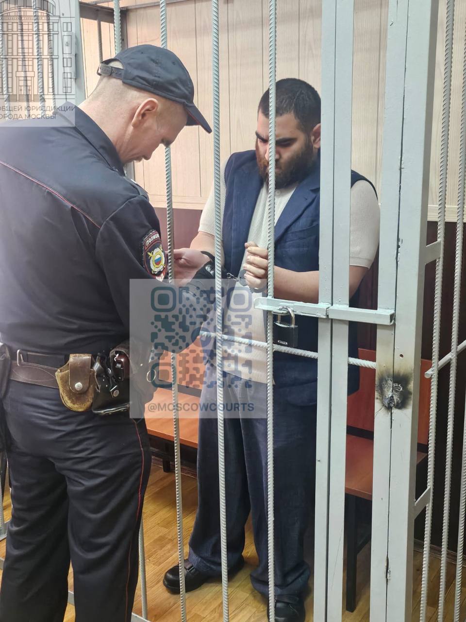 Блогеру Арсену Маркаряну продлили арест на 2 месяца Постановлением Таганского районного суда города удовлетворено ходатайство органов предварительного расследования о продлении срока содержания под стражей в отношении Маркаряна Арсена Ашотовича обвиняемого в совершении преступления предусмотренного ч 4 ст 354 1 УК РФ на срок 2 месяца КК