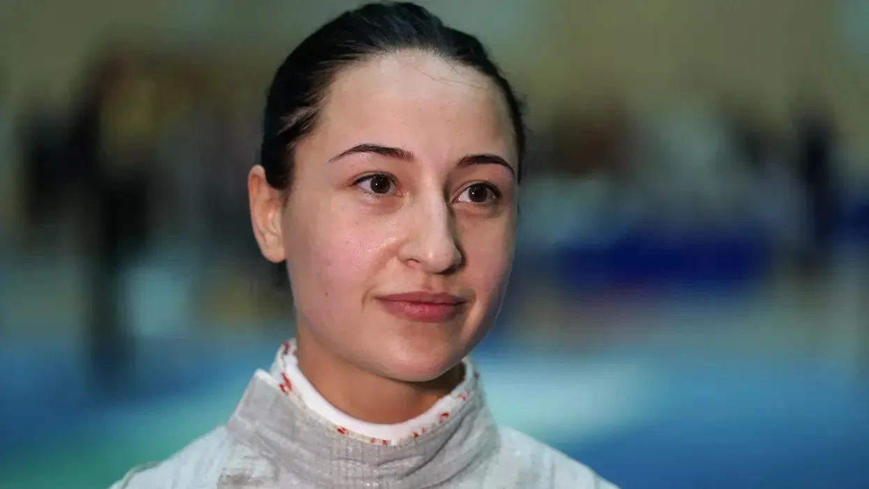 Российская саблистка Яна Егорян завоевала серебряную медаль на этапе Кубка мира который проходит в Афинах РИА Новости В финале двукратная олимпийская чемпионка уступила Шугар Катинке Баттаи из Венгрии со счетом 9 15 Этап Кубка мира в Афинах завершится в воскресенье Российские спортсмены выступают на турнирах Международной федерации фехтования в нейтральном статусе Delivered by PolitePaul service