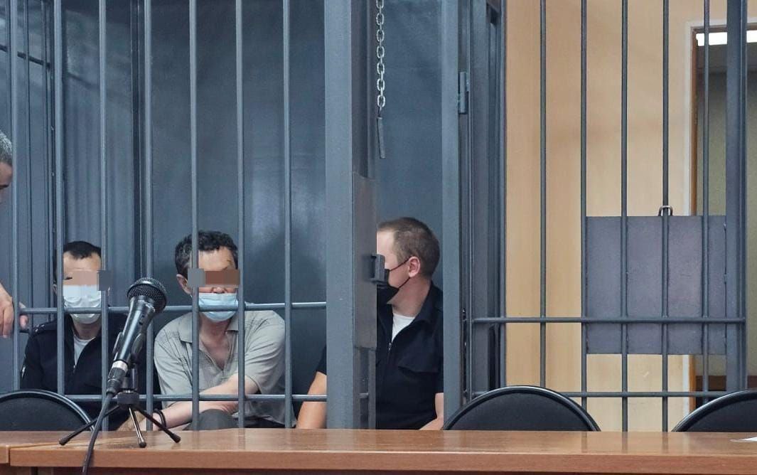 Иркутянина напавшего с ножом на медиков признали невменяемым Его направили на принудительное лечение в психиатрическую больницу Напомним инцидент произошёл утром 3 июля пациент с ножом и газовым баллончиком напал на заместителя главврача и секретаря Обеих женщин прооперировали irkprocnews Ircity теперь в MAX