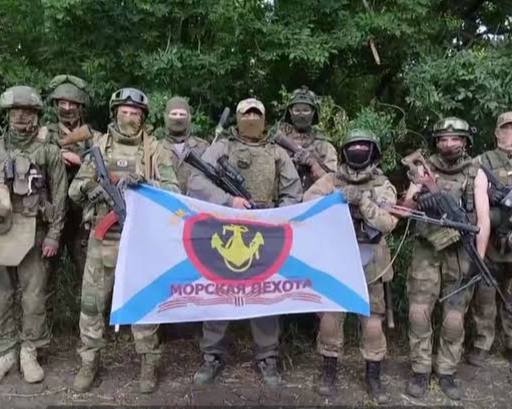 День ВМФ во Владивостоке пройдёт без парада, но с концертом В 2025 году День Военно-морского флота, который традиционно отмечают в последнее воскресенье июля, во Владивостоке пройдёт без парада кораблей, салюта и торжеств на водной станции. Об этом сообщила пресс-служба Тихоокеанского флота. Праздник состоится в изменённом формате: в программе — возложение венков и большой концерт с участием творческих коллективов ТОФ. Концерт пройдёт 27 июля в Спортивной гавани Владивостока с 15:00 до 22:00 / Реклама