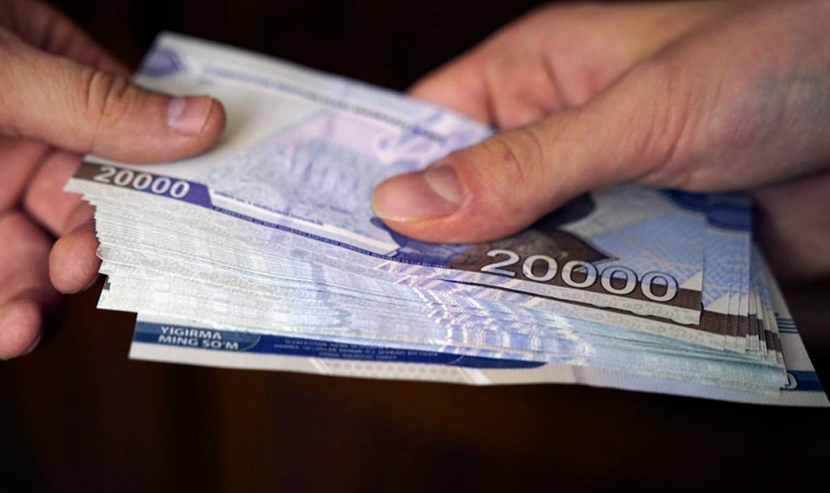 Важно знать в Узбекистане теперь никто не имеет право ходить и собирать деньги по подъездам даже ЖКХ С 1 июля 2026 года все обязательные платежи в многоквартирных домах будут приниматься исключительно через систему Менинг уйим В Ташкент на эту платформу также переводят жилищные решения договоры и обращения жителей Способ оплаты наличными и взаимодействия постепенно уходят в прошлое Подписаться на канал Узбекистан Online