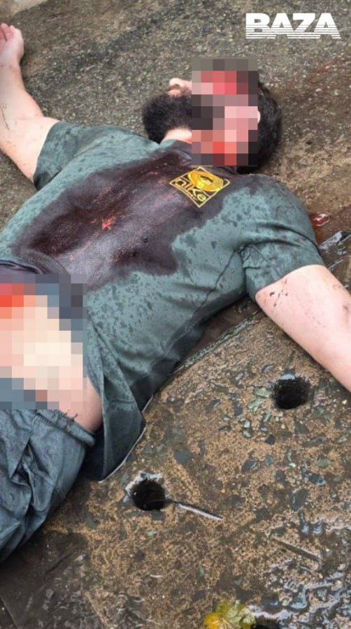 В Индонезии сообщили о гибели создателя экстремистского сообщества из Балакова В Индонезии якобы застрелили блогера из Балакова Саратовской области Владислава Позднякова который признан иностранным агентом в России Фотографии окровавленного мужчины опубликовал телеграм канал База Посольство России в Индонезии смерть Позднякова пока не подтверждает В его гибель не верят и многие пользователи интернета Дело в том что ранее он уже разыгрывал подобный спектакль с инсценировкой собственной смерти Владислав Поздняков является основателем сообщества Мужское государство признанного экстремистским и запрещенным на территории России Подробнее читайте на сайте Четвертой Власти