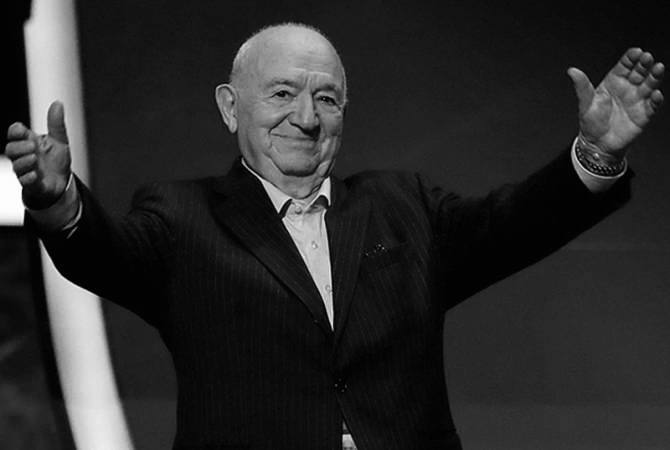 Умер Никита Павлович Симонян На 100 ом году жизни умер Никита Симонян легенда советского футбола московского Спартака и ереванского Арарата t me armeniangc   Если у вас оформлен Telegram Premium поддержите наш канал по ссылке