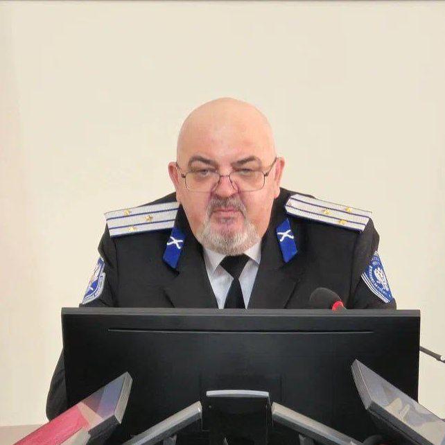 В Президентской академии в Екатеринбурге завершился первый поток обучения лидеров казачьей молодежи Всего в программе приняли участие 25 представителей из 13 войсковых казачьих обществ России Программа состояла из 6 учебных модулей: основы публичной власти государственное и муниципальное управление ведение документооборота требования к служебному поведению госслужащих и др Дипломы отличникам вручили на форуме «Молодежный казачий круг» в Москве Впервые квалификацию «Менеджер» по специальности «Государственное управление» в академии государственной службы мне присвоили в 2009 году. Во-первых, мне было интересно понять развитие курса подготовки государственных служащих за прошедшие годы. Во-вторых, специфика реализации государственной молодежной политики в казачьих обществах нуждается в научном осмыслении. В этом отношении уральские коллеги разработали блестящий курс, освоить который, на мой взгляд, обязаны все казаки, претендующие на лидерские позиции в казачьей молодежной среде. Пользуясь случаем, выражаю огромную благодарность коллективу преподавателей Академии, желаю им новых профессиональных успехов! – отметил председатель Союза казачьей молодежи Всевеликого войска Донского Иван Болдырев Я – как один из лидеров казачьей молодежи – с большим интересом прошел программу профессиональной переподготовки в Президентской академии на Урале. Эта программа поможет в развитии моих профессиональных компетенций и повышении эффективности моей работы в интересах казачьего общества. Обучение у опытных преподавателей и экспертов позволило мне получить необходимые знания и навыки для успешной работы в органах государственной власти и местного самоуправления – поделился руководитель Союза казачьей молодежи Владимирской области Максим Мамулат Обучение в рамках программы профессиональной переподготовки лидеров казачьей молодежи проводится при поддержке Федерального агентства по делам национальностей #Академия_ВсяРоссия #Академия_Екатеринбург