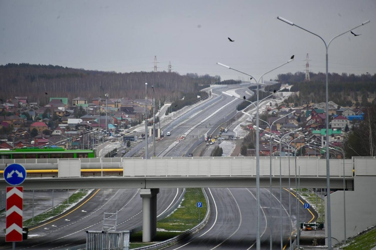 Платный участок Вознесенского тракта откроют «в ближайшие дни»  Скоро также планируют запустить движение по еще одной  платной трассе от Алексеевское до Альметьевска, рассказал Рустам Минниханов.       Подписаться на «Вечерку»