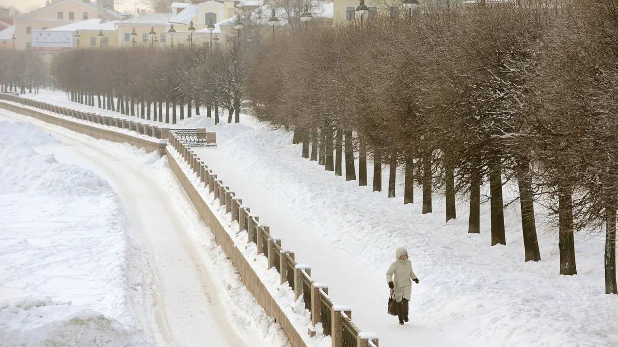 Согласно результатам Национального индекса тревожностей россиян КРОС Санкт Петербург стал самым тревожным регионом России в 2025 году Город сместил с первого места в рейтинге Москву возглавлявшую список с 2019 года Руслан Шамуков ИТАР ТАСС