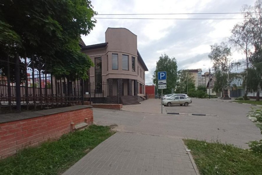 В южной части Тамбова ограничат движение транспорта В Тамбове с сегодняшнего вечера ограничат движение транспорта в южной части города. Как говорится в постановлении городской администрации, это связано с проведением официального мероприятия. Так, будет запрещена остановка и стоянка транспортных средств с 20 часов 24 июля до окончания мероприятия 25 июля: - по улице Архиепископа Луки - на участке от улицы Советской до улицы Набережной. Ограничения не распространяются на участников мероприятия. ИА "Онлайн Тамбов.ру"