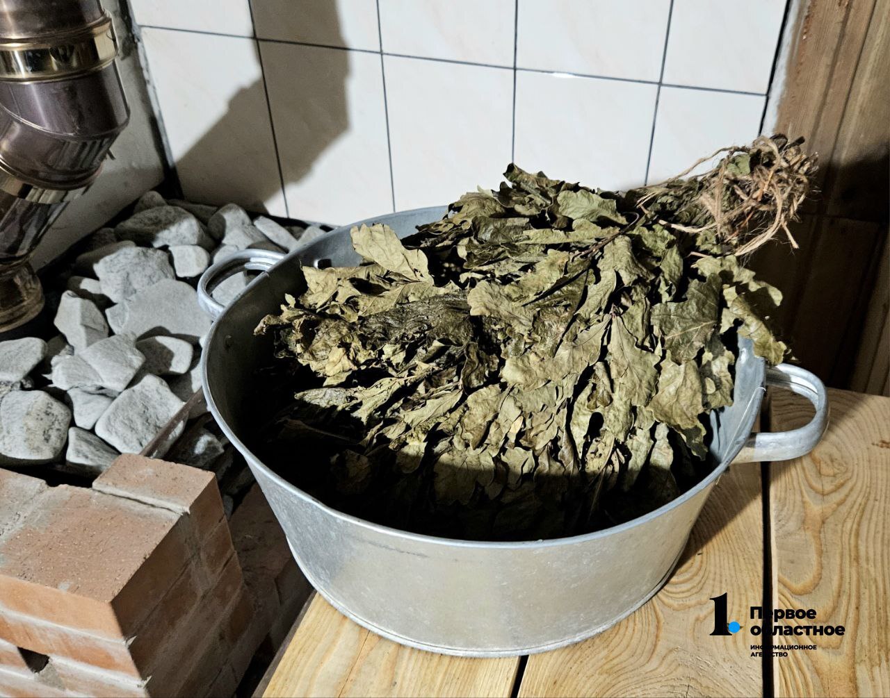 На Южном Урале вырос спрос на строительство сибирских бань Жители Челябинской области незадолго до начала морозов начали задумываться как будут греться зимой В сентябре 2025 года спрос на строительство сибирских бань вырос на 31 Горожане на 4 чаще стали интересоваться строительством финских саун Подписаться Прислать новость Подпишись на МАХ