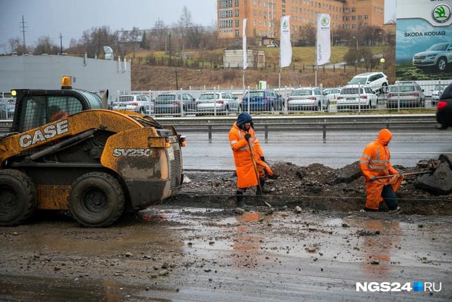 На сайте госзакупок появились тендеры на ремонт дорог во всех районах Красноярска. Суммарно в 2025 году планируют потратить один миллиард рублей. До дорожного сезона еще далеко, обычно искать подрядчиков начинают весной, в этом году начали больше, чем за полгода.   Какие дороги отремонтируют