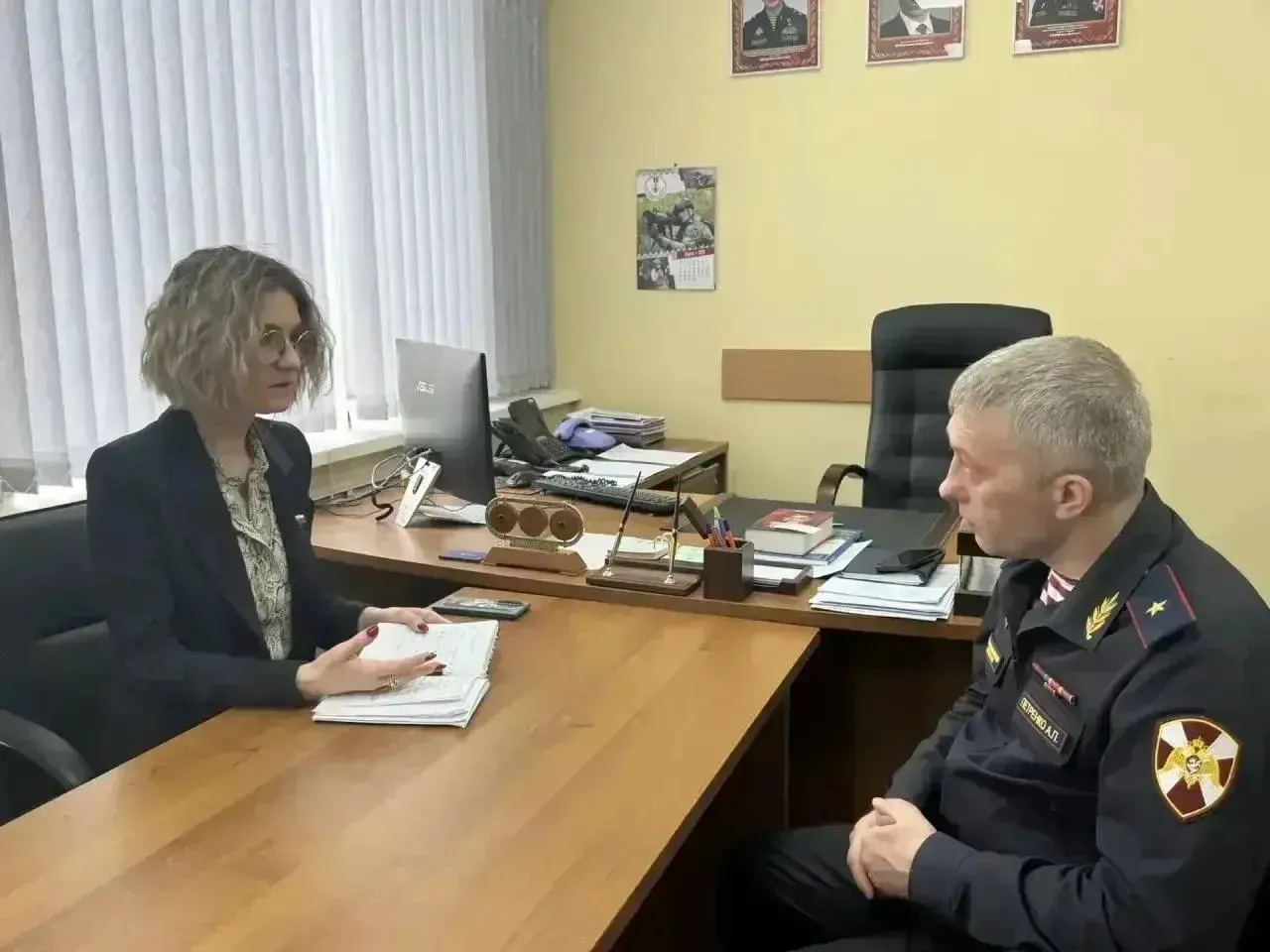 В ходе личной встречи состоялось знакомство с Начальником управления Росгвардии по Республике Коми генерал майор полиции Петренко Алексей Петрович рассказал о деятельности ведомства по обеспечению общественной безопасности и поддержке патриотического воспитания молодежи В рамках своей деятельности как член Межведомственного экспертного совета давно взаимодействую с профильными структурами по вопросам безопасности и патриотического воспитания В связи с этим на встрече внимание было уделено перспективам дальнейшего сотрудничества в том числе реализации совместных инициатив по охране порядка и воспитанию подрастающего поколения Благодарю Алексея Петровича за знакомство и открытость к диалогу ЕдинаяРоссия РеспубликаКоми ЕР11 Подписывайтесь на Бутину в MAX