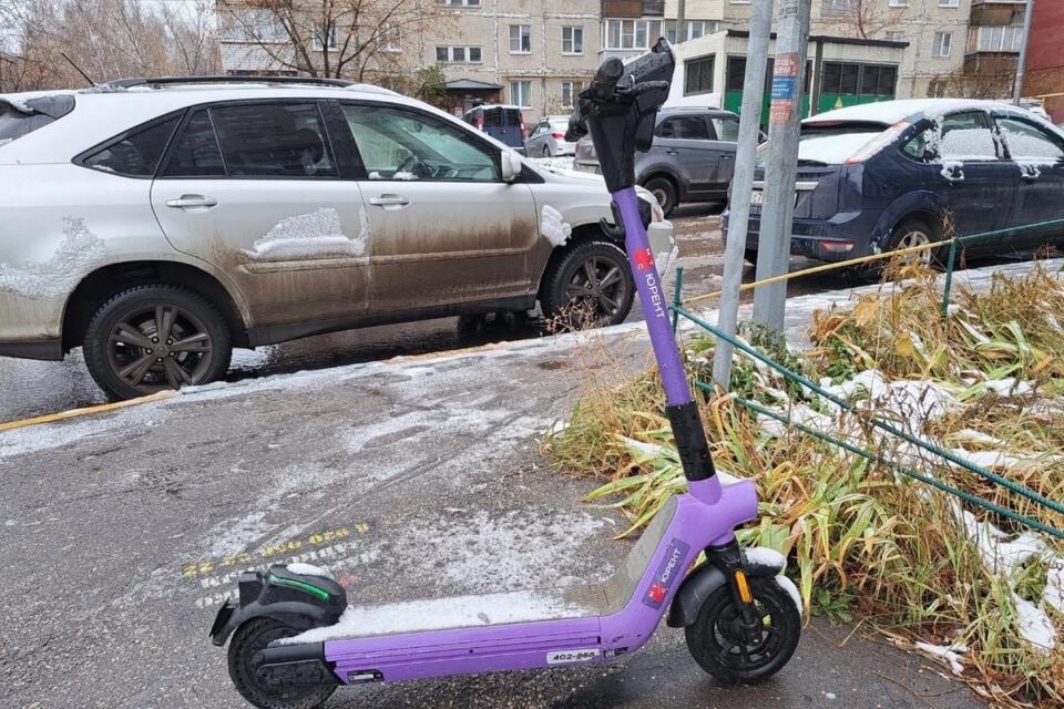 В Нижнем завершается сезон проката электросамокатов По условиям соглашения с мэрией работа сервисов по аренде этого вида транспорта должна прекратиться не позднее 15 октября Аренда самокатов уже недоступна в Яндексе в приложении пропал соответствующий раздел Ура товарищи сезон закрыт Подписаться Мы в MAX Буст