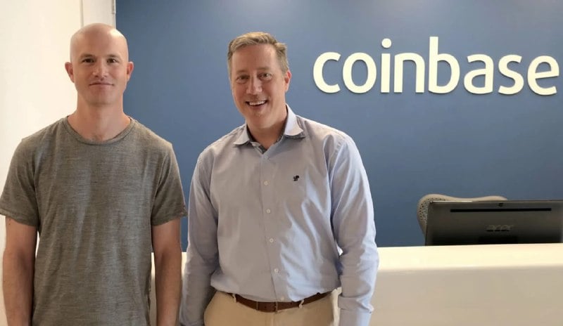 CEO Coinbase оценил позиции биржи в финсекторе США  С клиентскими средствами на сумму около &#036;420 млрд Coinbase может рассматриваться как 21 по величине банк в США. На это указал сооснователь и CEO биржи Брайан Армстронг.  В качестве брокерской фирмы Coinbase заняла бы восьмое место в рейтинге по объему активов под управлением, добавил он.  По словам Армстронга, платформу можно воспринимать и как платежную компанию, учитывая объем переводов только в стейблкоинах на ~&#036;30 трлн за 2024 год.  «Дело в том, что с криптовалютами границы между этими категориями размываются. Существует множество причин, по которым они разделены в TradFi, и не все из них весомые. […] В обновленной финансовой системе у вас будет один базовый счет для обслуживания всех этих функций», — заявил предприниматель.  По мнению Армстронга, с течением времени более 8% глобального ВВП «будет работать» на базе цифровых активов. Последние обеспечат меньшие транзакционные издержки и большую экономическую свободу.