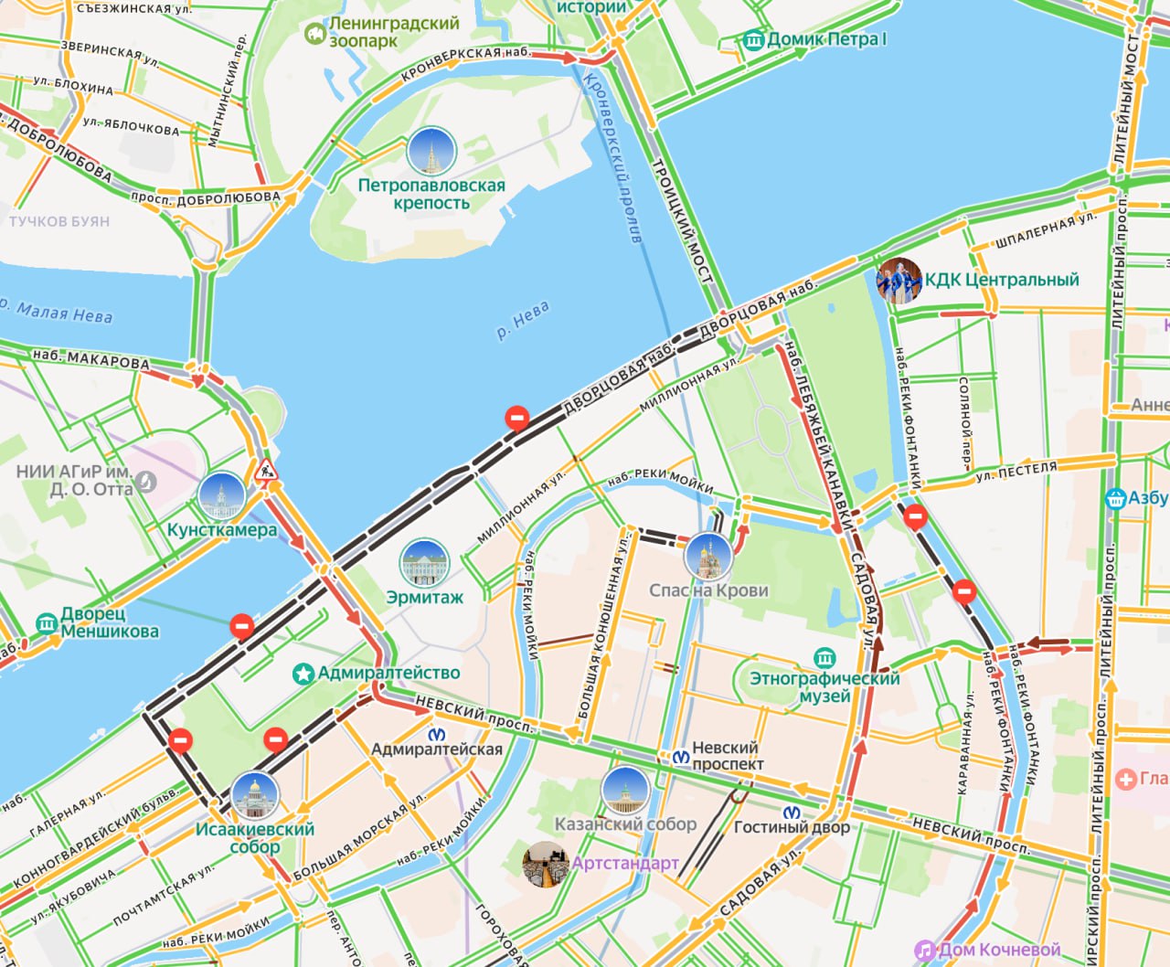 Дворцовая набережная перекрыта Судя по Яндекс Картам перекрыт также Адмиралтейский проспект и Сенатская площадь По Дворцовому мосту не проехать сообщают водители Ранее сегодня в городе перекрывали Приморское шоссе и Дворцовую площадь Это происходит на фоне приезда Путина и визита верховного правителя Малайзии Фото скриншот Яндекс Карт Подписывайтесь на Бумагу и предлагайте новости