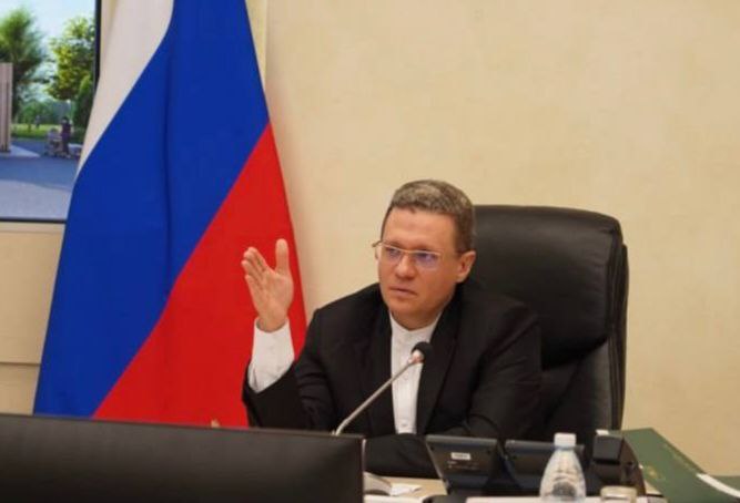 Губернатор Георгий Филимонов провел оргкомитет по подготовке Вологды и Череповца к 2027 году. Когда оба города отпразднуют свои юбилеи. Всего к этому времени необходимо привести в порядок 735 объектов. В этом году в Вологде благоустройство и строительство ведут на 109 объектах. В Череповце в работе 160 объектов.