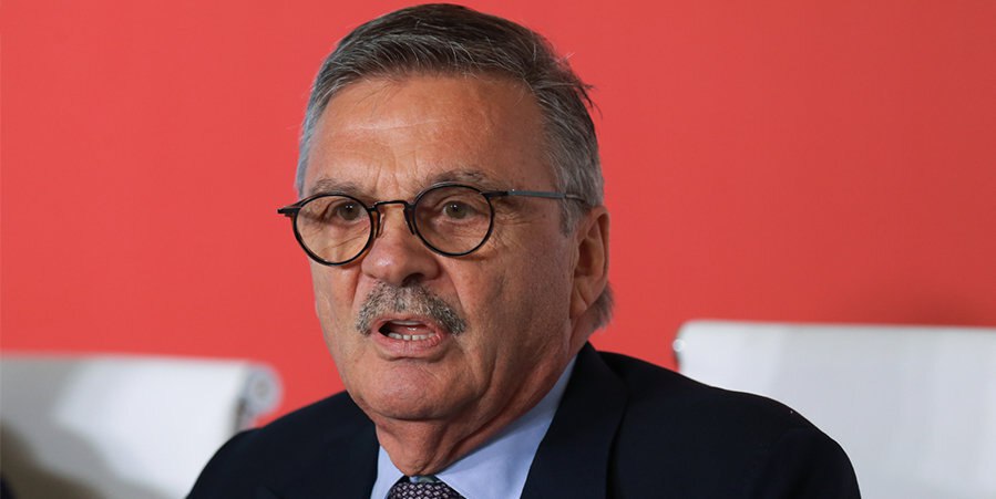 Почетный президент IIHF Рене Фазель высказался о недопуске сборной России до турниров В уставах международных спортивных федераций говорится что решения должны быть свободными от какой либо дискриминации половой расовой религиозной а также политической а мы просто забываем об этом и этот аспект отодвигаем заявил Фазель Это и многое другое обсудим вместе с Антоном Анисимовым и гостями программы Николай Стариков писатель публицист Максим Юсин журналист международник Алексей Огурцов заслуженный артист РФ В 13 00 на Матч ТВ   matchtv ru on air temamatch соцсети ФХР