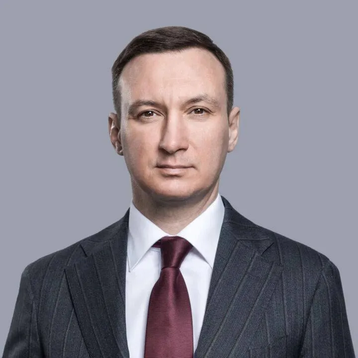 Павел Маринычев переизбран на должность генерального директора АЛРОСА Наблюдательный совет АЛРОСА продлил полномочия Павла Маринычева сроком на три года в качестве генерального директора председателя правления компании Решение принято единогласно ulusmedia Читайте нас в MAX