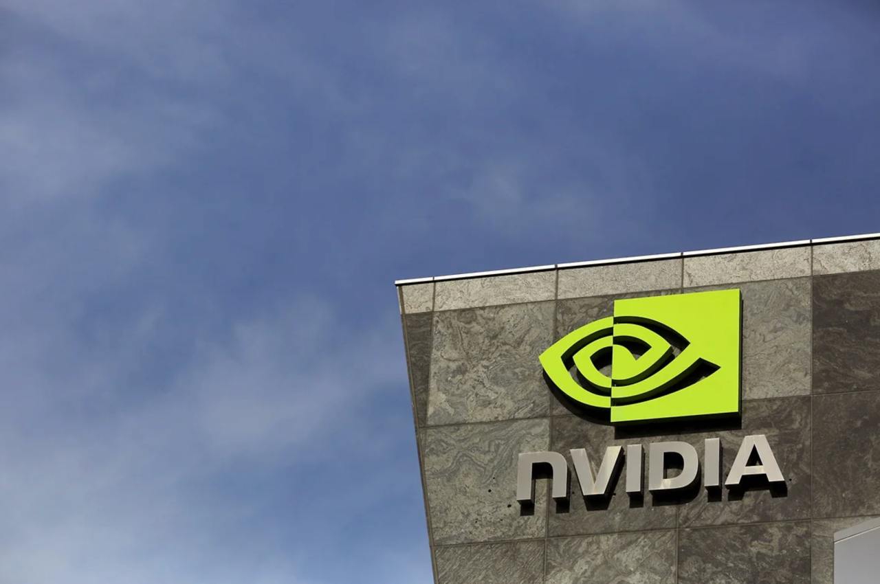 #nvidia #intel  Nvidia с 8 ноября включат в индекс Dow Jones Industrial Average  Nvidia заменит своего конкурента — Intel, которая входила в индекс с 1999 года  Акции Nvidia с 2019 года  выросли более чем в 38 раз, в то время как Intel потерял половину своей стоимости    Подписаться