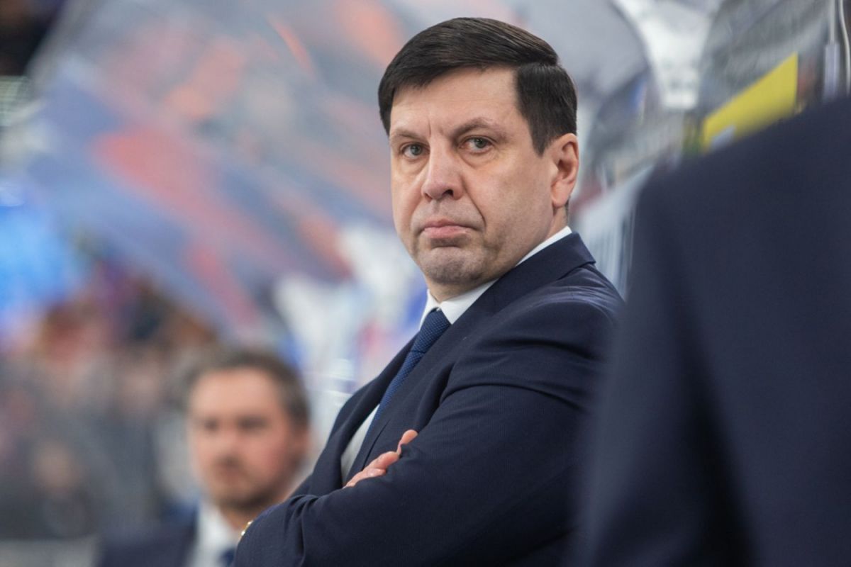 Сегодня Рязань ВДВ проведет первый матч под руководством Павла Зубова   ryazannews ru fn 1747941 html Сегодня 1 ноября состоится матч регулярного чемпионата Всероссийской хоккейной лиги в котором сыграют петербургское Динамо и Рязань ВДВ Встреча пройдет в Санкт Петербурге а стартовое вбрасывание назначено на 19 00 сообщает Наш хоккей   Прислать новость Подписаться   Мы в MAX