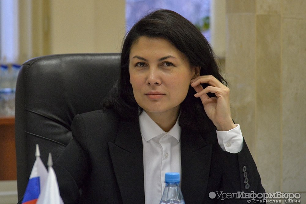 Глава свердловского департамента по развитию туризма Эльмира Туканова уходит в отставку с 1 ноября Информацию подтвердили в департаменте информационной политики региона Уточняется что она уволилась по собственному желанию Напомним в последние месяцы департамент активно судился с предпринимателями работающими в туристической сфере Чиновники пытались вернуть выданные бизнесу гранты