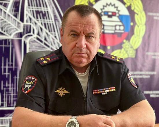 Пьяных водителей будут ловить на крымских дорогах с 4 по 6 июля. Состоится профилактическое мероприятие "Нетрезвый водитель". Об этом в проинформировал начальник управления Госавтоинспекции МВД по республике Анатолий Борисенко. Он также отметил, что всего за 6 месяцев этого года на пьяном вождении поймали 4 481 водителя, из них 457 – уже повторно за это предусмотрена уголовная ответственность . "Но я хочу заметить: наши граждане становятся небезразличны к этой ситуации. Только за полгода по поступившим звонкам от граждан по телефону доверия 140 водителей были оформлены за управление в состоянии опьянения", – сказал Борисенко. Крым Оперативный
