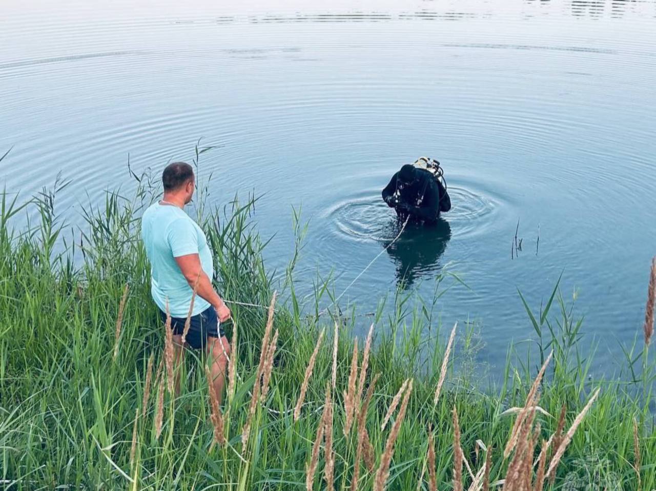 Водолазы нашли тело 14-летнего подростка, который вчера утонул в Дальнеконстантиновском районе Подпишись \ Предложи новость