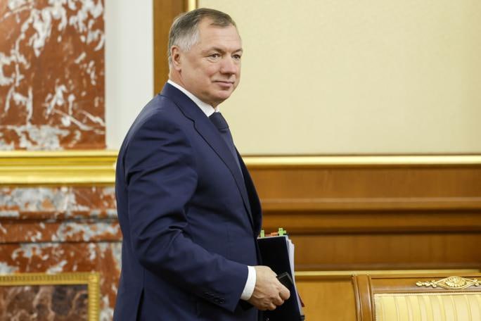 Заместитель председателя правительства РФ Марат Хуснуллин выразил беспокойство относительно ввода жилья в РФ в 2028 2029 годах По 2027 году мы видим небольшое снижение меня больше беспокоит ввод в 2028 2029 годы Мы надеемся что в декабре всплеск по ипотеке и инвесторы запустили новые проекты конечно сгладит спады по вводу жилья в 2028 2029 годах сказал Хуснуллин jkinvest news jkinvest