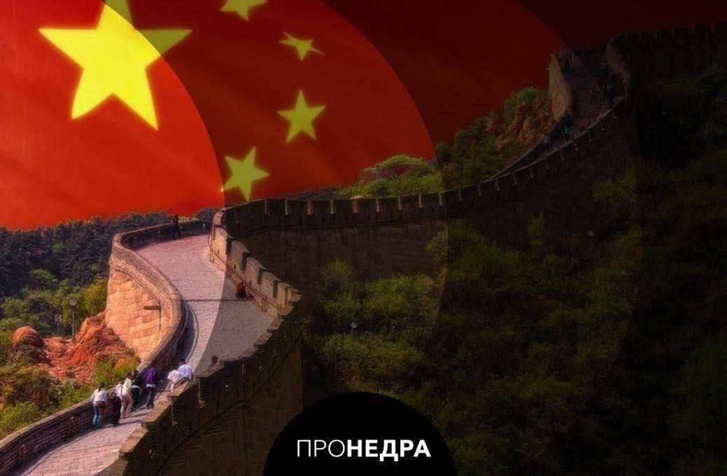 Китай переключился на нефть из России и Ирана По словам министра финансов США Скотта Бессента Пекин потерял доступ к нефти из Венесуэлы и переключился по покупку энергоресурсов Росси и Ирана Китай крупный покупатель российской нефти а также иранской нефти а до этого венесуэльской Но знаете что Венесуэльской нефти для них больше нет заявил Скотт Бессент на Всемирном экономическом форуме в Давосе По данным аналитиков последние танкеры с нефтью из Латинской Америки прибудут в Китай в ближайшие недели это поставки сделанные ещё до захвата США венесуэльского президента   Пронедра Подписывайся