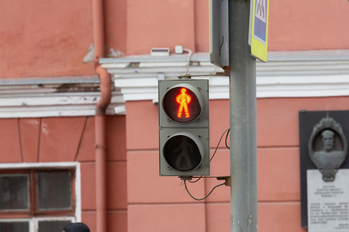 Где в Воронеже появятся новые камеры, светофоры и переходы В 2024 году было выявлено 33 участка, где часто происходят дорожно-транспортные происшествия. Для снижения аварийности на пяти из них планируется установить дополнительные секции светофоров, регулирующие левый поворот. ↗ Прислать новость Подписаться