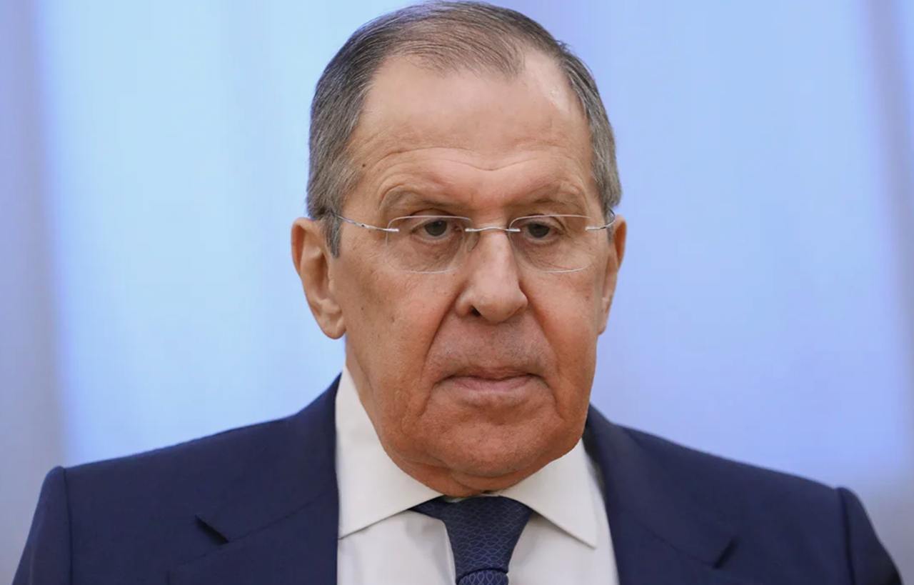 Россия будет развивать отношения с США не в ущерб своим партнёрам, заявил Сергей Лавров Все в ближайшее время увидят, что у РФ и США обоюдный интерес к конструктивному диалогу, отметил глава МИДа страны. Подпишись на «Говорит Москва»