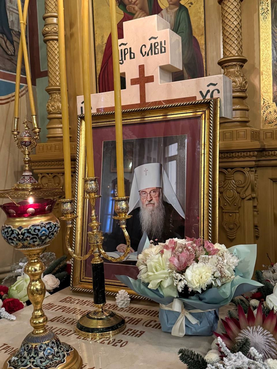 13 января 2026 года в день рождения приснопамятного митрополита Владимирского и Суздальского Евлогия в Георгиевском приделе Свято Успенского кафедрального собора города Владимира была совершена заупокойная Божественная литургия Богослужение возглавил ключарь Свято Успенского кафедрального собора иерей Василий Вылчу За богослужением молились секретарь Владимирской епархии иеромонах Арсений Смирнов настоятель Свято Троицкого храма с Арбузово протоиерей Владимир Трухачев а также клирики кафедрального собора Богослужебные песнопения исполнил хор Свято Успенского кафедрального собора под управлением регента Романа Климентовского По окончании Божественной литургии у места погребения митрополита Евлогия была совершена панихида во время которой духовенство и молящиеся вознесли молитвы об упокоении души приснопамятного архипастыря