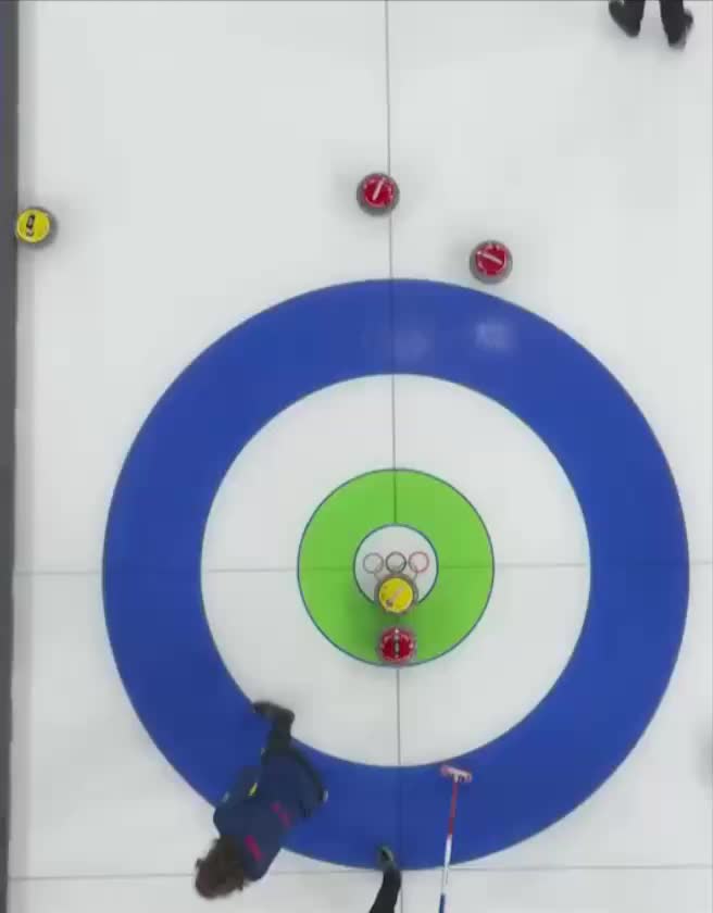 Соревнования по керлингу на Олимпиаде 2026 прерваны из-за отключения света