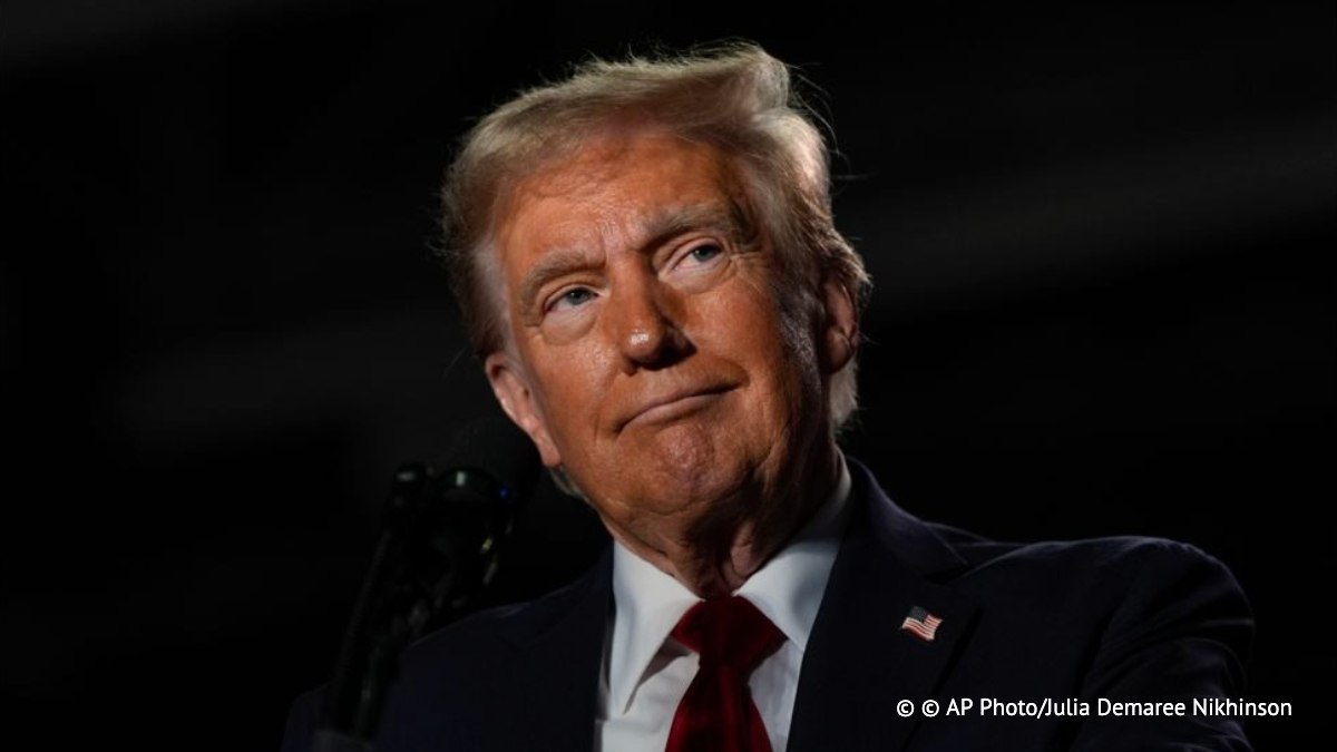 Трамп может прекратить содержание больниц, которые предоставляют гендерную терапию несовершеннолетним, сообщает The Wall Street Journal.  "Президент выразился ясно: США будут защищать детей от изменяющих жизнь и экспериментальных процедур", — приводит издание слова главы Центров услуг Medicare и Medicaid.