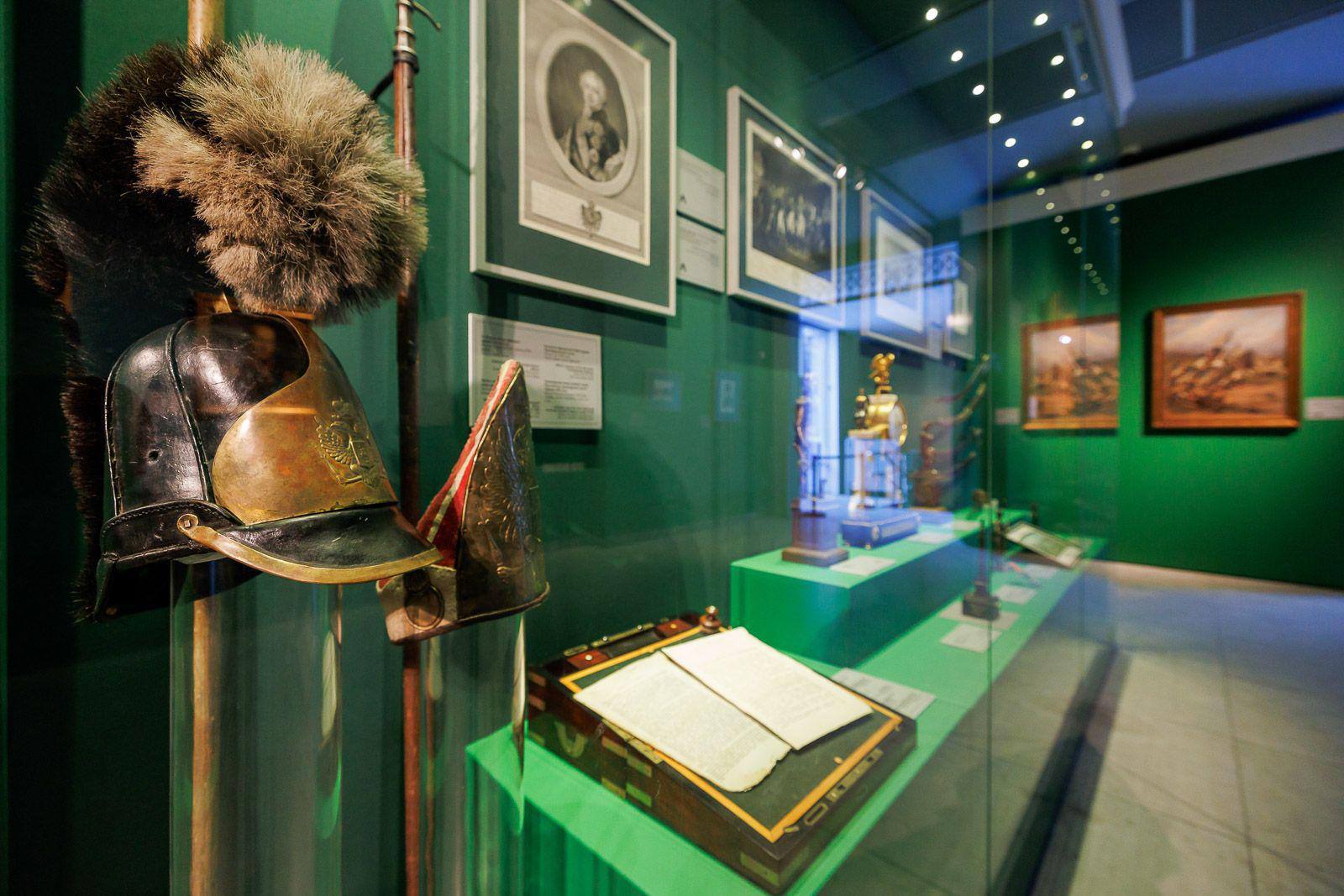 Акция Московская музейная неделя начнется уже 15 декабря В течение недели в определенный день вы сможете бесплатно посетить музеи из списка на сайте Нужна предварительная регистрация в сервисе Мосбилет В понедельник посетителей ждут в музее панораме Бородинская битва Во вторник гостей приглашают в Мультимедиа арт музей где проходит выставка современного художника Владимира Грига Спасибо вам что были с нами В среду можно отправиться в Государственный музей А С Пушкина и его филиалы а также галереи объединения Выставочные залы Москвы Подробности расписания здесь