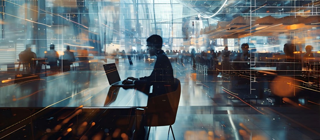 Мошенники готовятся атаковать бизнес в России на фоне повышения ставки НДС 20 января CYBER MEDIA Мошенники начали готовиться к новой волне атак на российские компании на фоне повышения базовой ставки НДС до 22 с 1 января 2026 года Об этом сообщили специалисты компании Кросс технолоджис зафиксировавшие массовую регистрацию доменов маскирующихся под программы государственной поддержки бизнеса По данным экспертов злоумышленники уже создают инфраструктуру для фишинговых кампаний используя названия связанные с господдержкой переходным периодом и компенсациями для бизнеса Такие домены могут применяться для размещения поддельных сайтов и рассылки писем от имени якобы государственных органов или финансовых структур Ожидается что мошенники будут обращаться к представителям компаний под предлогом помощи в переходе на повышенную ставку НДС В типовом сценарии жертв убеждают срочно проверить данные авторизоваться в сервисе или привязать банковский счет что в итоге может привести к компрометации корпоративных финансовых систем Наибольшему риску по оценке специалистов подвержены компании малого и среднего бизнеса с низким уровнем информационной безопасности Ключевые угрозы включают взлом B2B онлайн банкинга утечки учетных данных бухгалтерии и финансовых подразделений а также последующие хищения средств Эксперты рекомендуют бизнесу проверять любые меры поддержки исключительно через официальные сайты ведомств и банков и относиться с повышенной осторожностью к предложениям о переходных выплатах или компенсациях по НДС Повышение налоговой ставки по их словам традиционно становится поводом для быстрой адаптации мошеннических схем под новые регуляторные условия