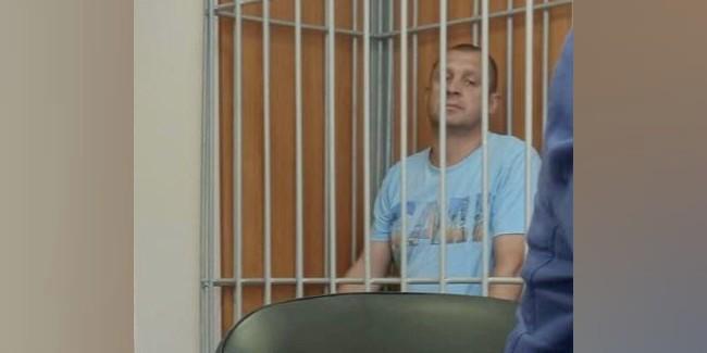 Экс-замглавы омского управления мелиорации брал взятки одеждой для совещаний. Ему запросили 9,5 лет колонии   В Омске суд рассматривает дело бывшего замруководителя ФГБУ «Управление мелиорации земель и сельскохозяйственного водоснабжения» Павла Огаря и директора стройкомпании «Евротехстрой» Павла Солгалова.   Огаря обвиняют в получении взятки на сумму более 1,1 млн рублей и одежды на 55 тыс. рублей, купленной для совещания в Москве.   Взамен Огарь отклонил исковые требования к компании на сумму 31 млн рублей и совершил другие незаконные действия.  Прокурор потребовал для Огаря наказание в виде 9,5 лет колонии, штрафа и запрета на определённую деятельность. Солгалову грозит 8,5 лет лишения свободы с крупным штрафом. Приговор огласят завтра.
