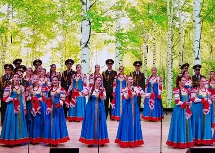 Академический хор русской песни Телерадиоцентра Орфей встречает майские праздники вместе со слушателями Концерты народного коллектива состоятся в Москве и Подмосковье
