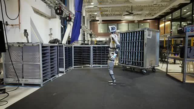 Boston Dynamics представила автономного робота Atlas для сортировки деталей