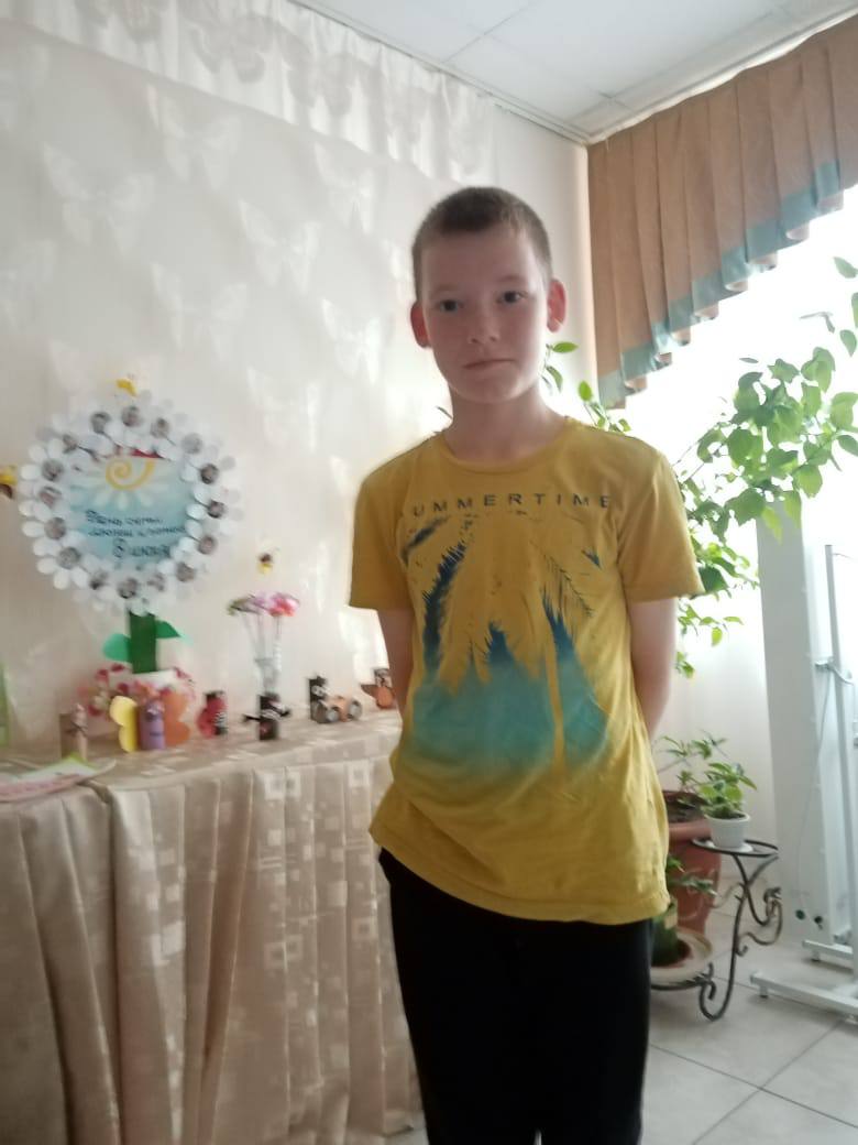 Внимание розыск Сегодня утром из дома на улице 21 й Северной г Омска ушел Киреев Павел 2013 г р и до настоящего времени не вернулся Разыскиваемый был одет в серо черную куртку штаны синего цвета кроссовки серого цвета Если вам что либо известно о местонахождении Павла Киреева сообщите в полицию по телефону 102 20 04 04