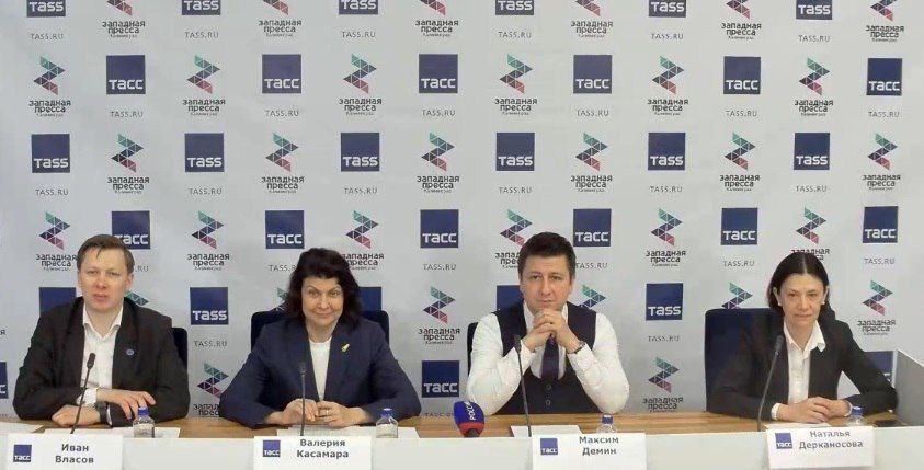 Вместе с представителями университетов со всей страны подвели итоги VIII сезона Всероссийской олимпиады студентов «Я – профессионал»  На протяжении многих лет Олимпиада продолжает играть важную роль в профессиональном развитии студентов. Растет интерес со стороны молодежи, каждый четвёртый участник этого сезона – первокурсник. Здорово, что ребята с самого начала обучения задумываются о будущей карьере и выбирают осознанный путь развития.  Большое спасибо партнерам-работодателям, которые ставят задачи и помогают участникам окунуться в практику! Отдельно хочу отметить вклад вузов-участников. Их работа позволяет олимпиаде оставаться масштабной и доступной для студентов из разных регионов. В VIII сезоне к Олимпиаде присоединились 29 новых университетов, в том числе из исторических территорий.   И, конечно, большое спасибо Валерии Александровне Касамаре и всем коллегам, которые на протяжении многих лет создают возможности для профессионального развития молодежи. Пусть вселенная «Я – профессионал» и дальше вдохновляет миллионы студентов на поиск своего призвания и освоение компетенций, востребованных в современной экономике!