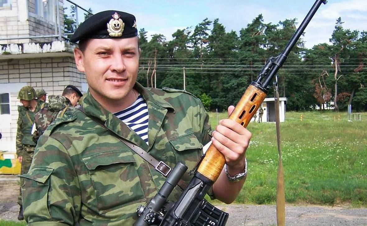 Одну из улиц Московского района Калининграда назовут в честь Героя России Сергея Чебнева Возглавляемая Чебневым группа 12 дней обороняла село под Курском что позволило спасти жизни более 300 военнослужащих и мирных жителей В этом сражении офицер погиб Подписаться Прислать новости