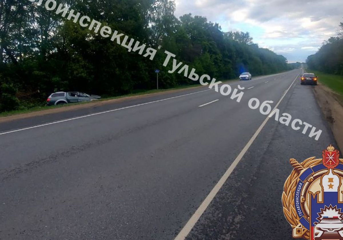 В Тульской области на федеральной трассе столкнулись три автомобиля Авария произошла накануне в дневные часы в Плавском районе Тульской области на автодороге «М-2 Крым». Подробнее Подписаться