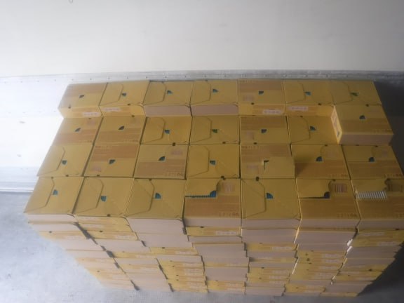Партию украинского шоколада весом в 700 кг не пропустили алтайские таможенники его собирались ввезти из Казахстана Это санкционная продукция ввоз её в РФ запрещён сообщили в ведомстве Сейчас решается будет ли возбуждено административное производство sputnikKZ