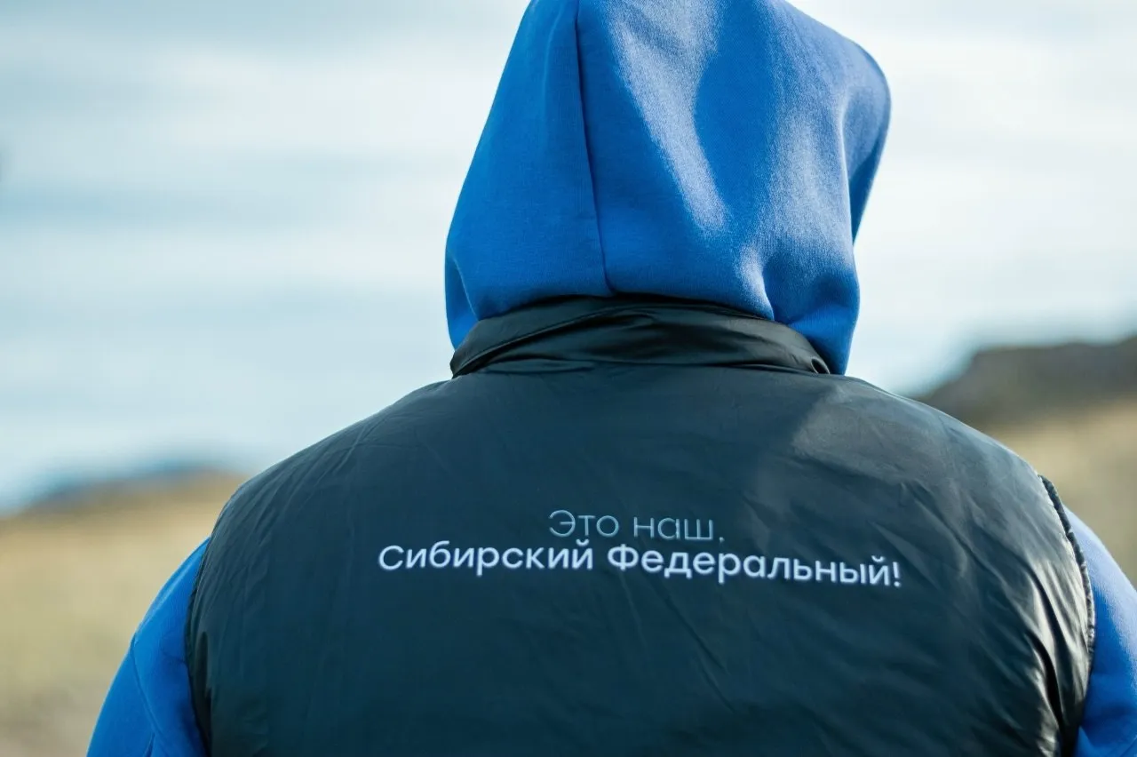 Всероссийское совещание комиссаров Российских студенческих отрядов соберет в Омске бойцов из 42 регионов России и Казахстана  Участники события в течение 3 дней будут проходить образовательную программу по улучшению управленческих навыков и организации мероприятий Открытие состоится 16 апреля в 16 30 в кампусе Школы 21 Событие станет первым этапом реализации проекта Молодежный палаточный слет который проводится в рамках программы Регион для молодых нацпроекта Молодежь и дети реализуемой по поручению Президента России Мы в МАХ
