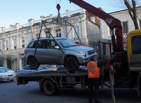 Водителям начнут заранее сообщать об эвакуации авто на штрафстоянку Автомобилистов предупредят за 15 минут Читать подробнее на сайте