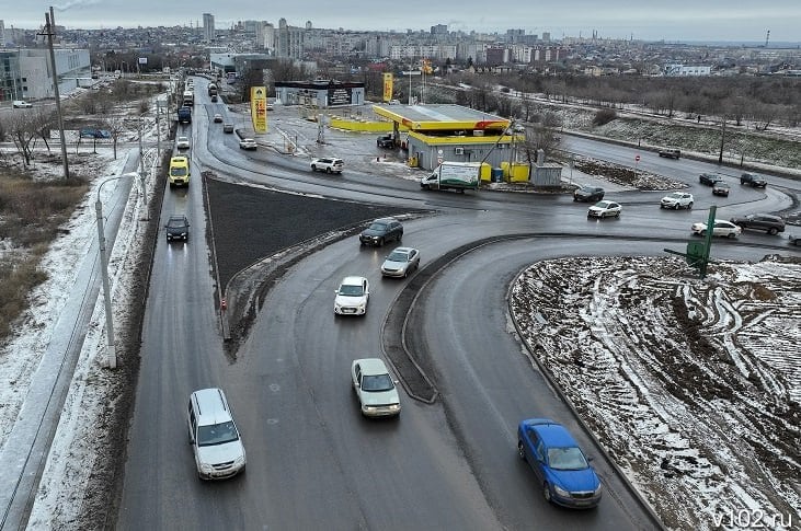 В Волгограде и области на прошедшей неделе продолжился рост цен на все нефтепродукты.   Как сообщает ИА «Высота 102» со ссылкой на мониторинг Волгоградстата, завершившийся 3 марта, бензин подорожал на 0,3 – 1,08%.