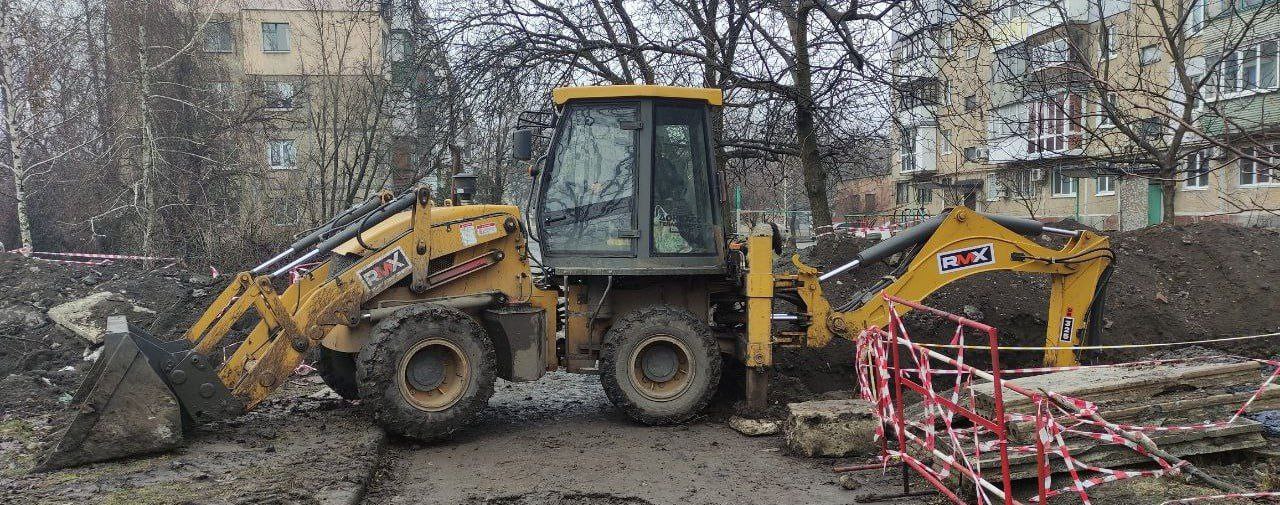 За 28 января устранено 282 аварии на сетях водоснабжения и водоотведения. Работали 103 аварийные бригады, сообщили в оперштабе.   На сетях теплоснабжения зарегистрировано 14 аварий, 10 - устранены. В аварийных работах задействовано 15 бригад.  Населению и в котельные доставлено 1400 куб. м воды.