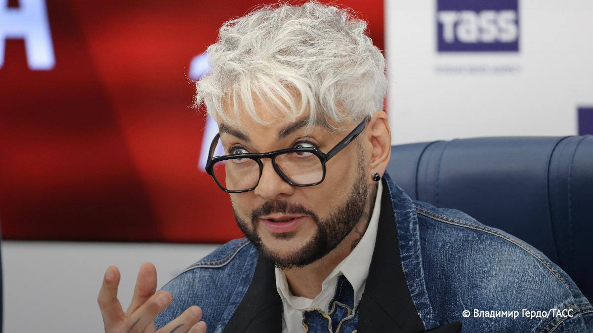 С Киркорова хотят взыскать 12 млн из за задолженности по кредиту сообщил ТАСС его представитель Кузьмин Певец заявил что у него была договоренность с предыдущим руководством банка в счет долга выступить на новогоднем корпоративе в 2022 году roubledollar